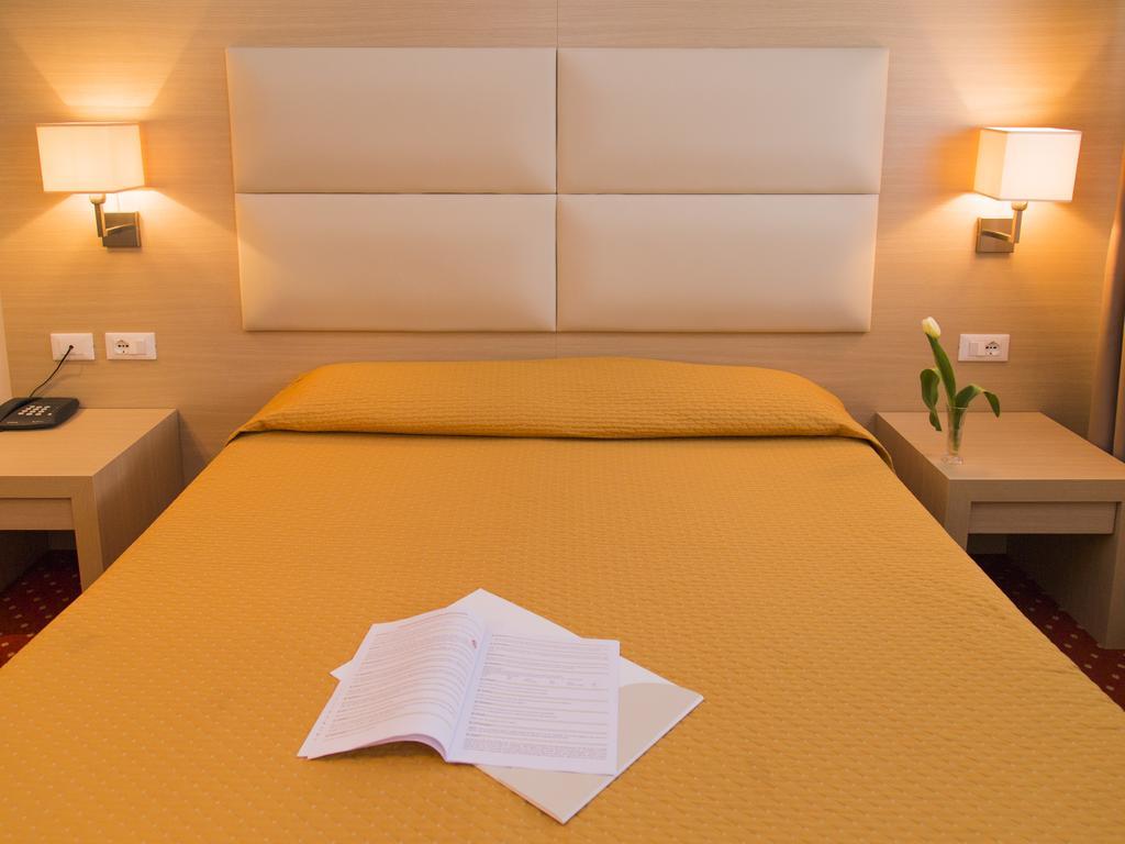 Hotel Regina Bolzano Esterno foto