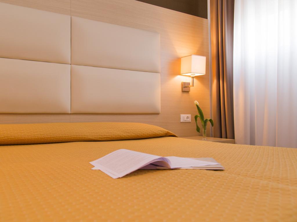 Hotel Regina Bolzano Esterno foto