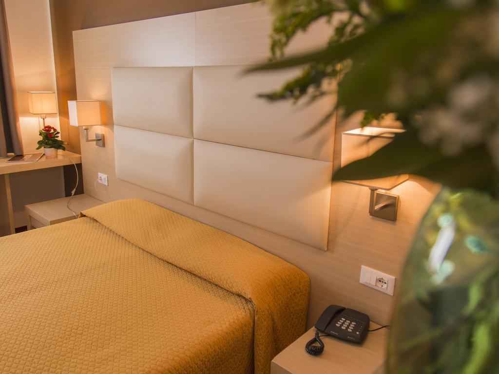 Hotel Regina Bolzano Esterno foto