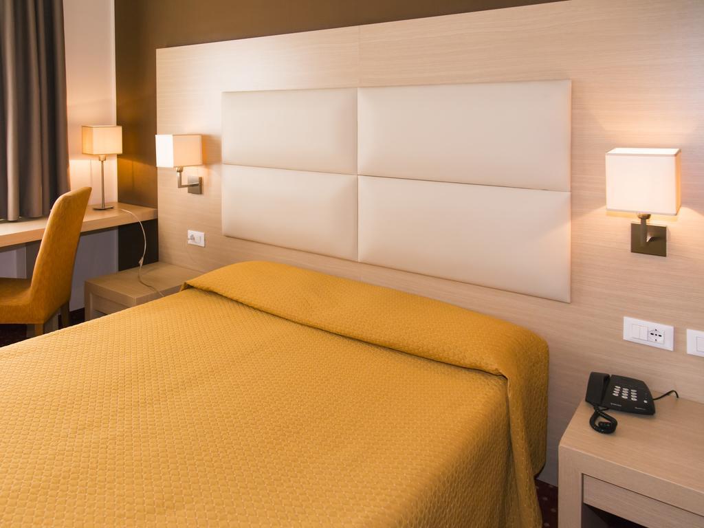 Hotel Regina Bolzano Esterno foto
