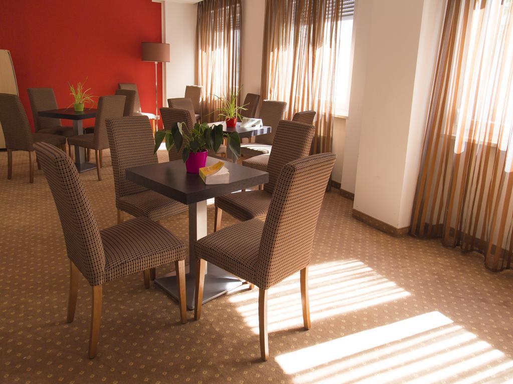 Hotel Regina Bolzano Esterno foto