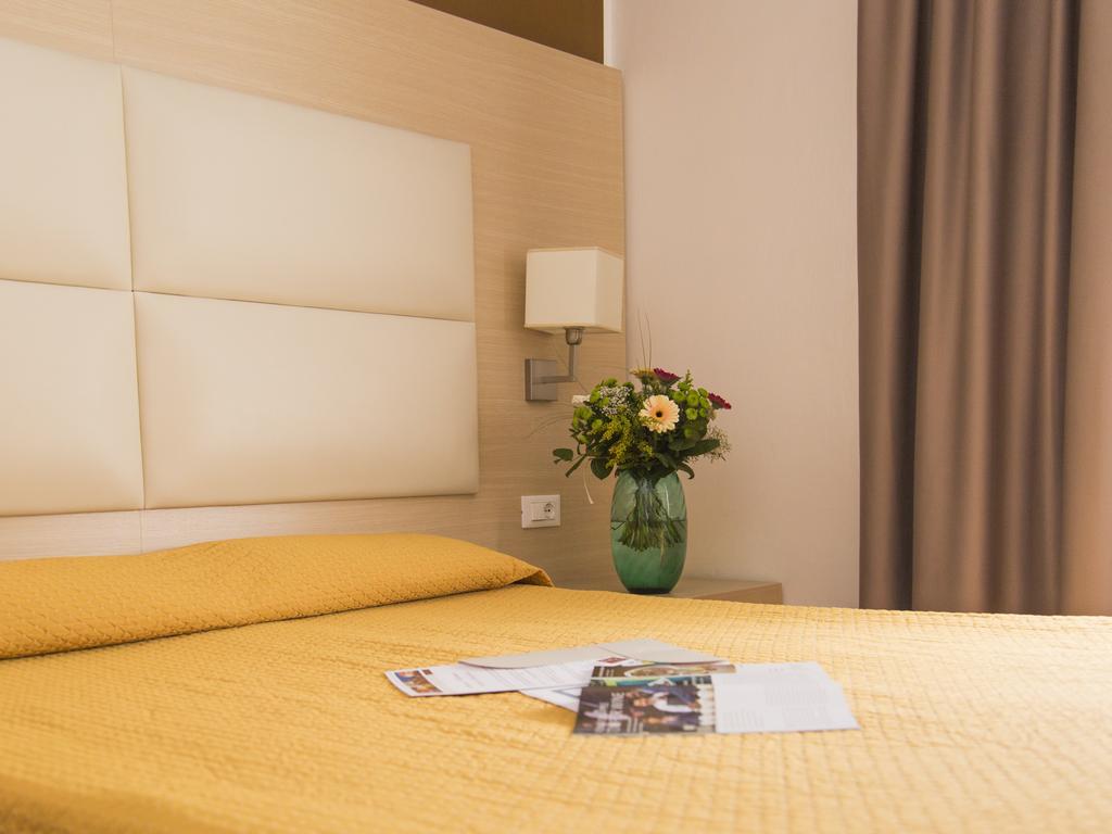 Hotel Regina Bolzano Esterno foto