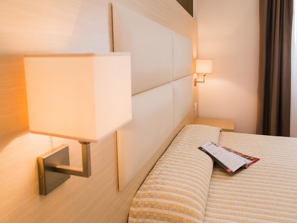 Hotel Regina Bolzano Esterno foto