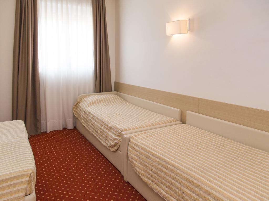 Hotel Regina Bolzano Esterno foto